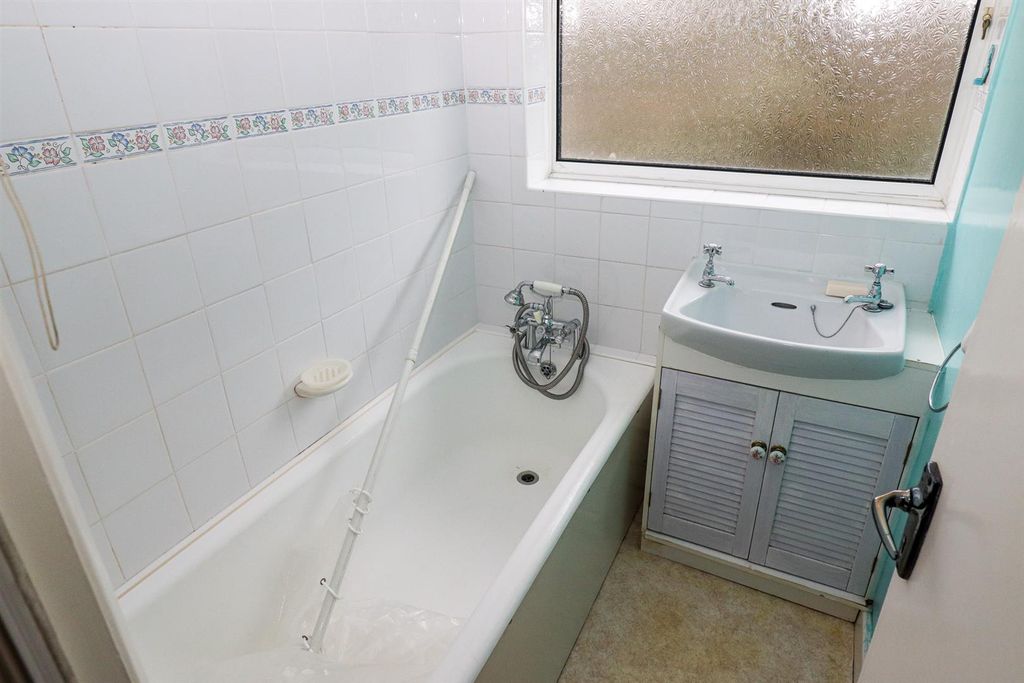 Additional image 10 of 2 bed flat for salePreston Road, Bexhill-On-Sea TN39