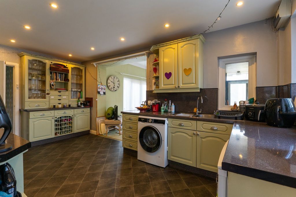 Additional image 3 of 4 bed detached house for saleGolf Links Road, Builth Wells LD2