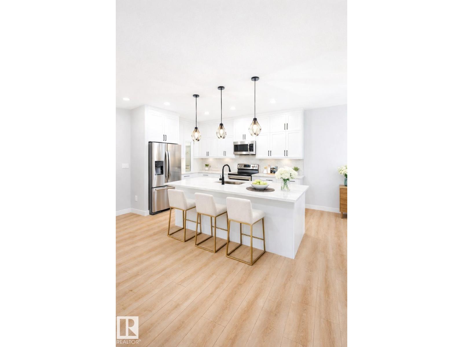 Additional image 4 of 10707 98 Street, Morinville, AB, T8R2R2