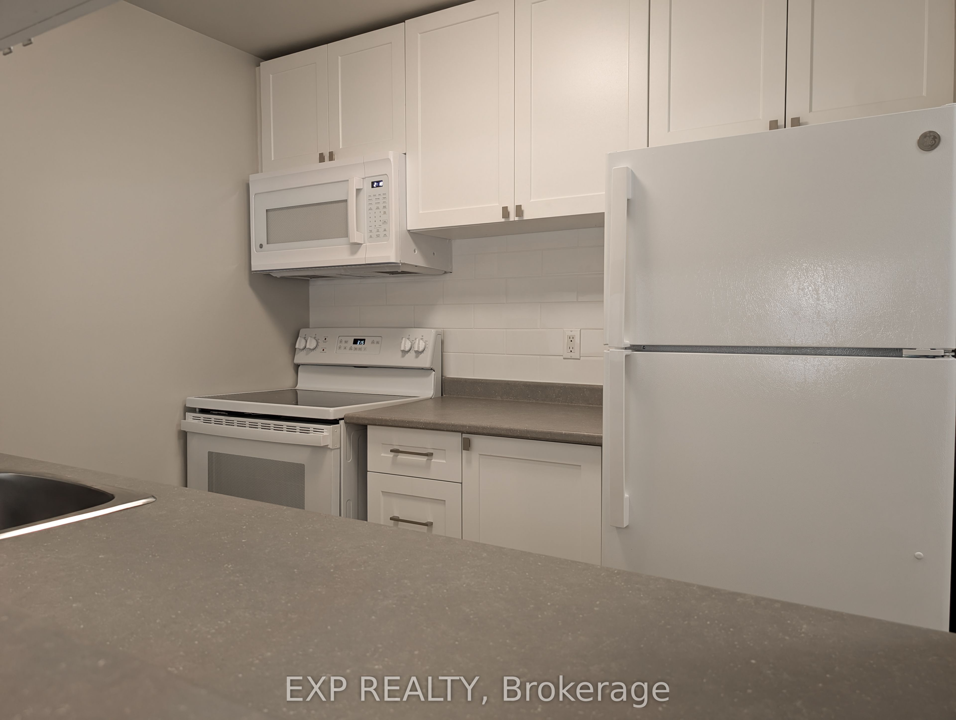 Additional image 6 of 107-1300 Richmond Road, Ottawa, ON, K2B 8L2