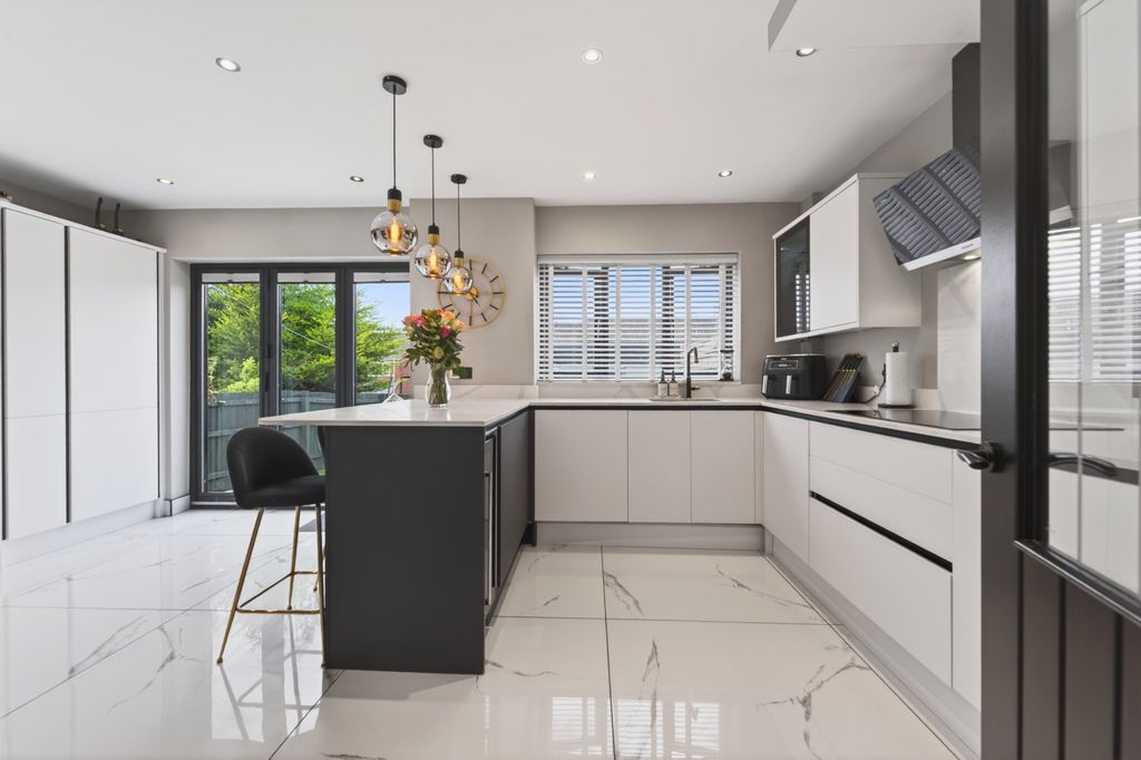 Additional image 20 of 3 bed end terrace house for saleSpringwood, Cardiff, South Glamorgan CF23