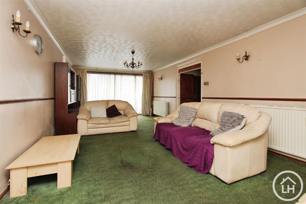 Additional image 8 of 5 bed detached house for saleWhitcombe Close, Lordswood, Chatham, Kent ME5