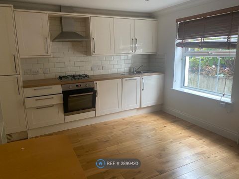 Shardeloes Road, London SE14