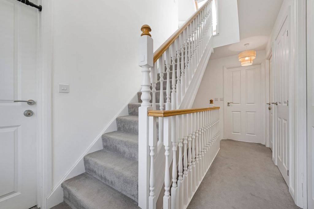 Additional image 14 of 5 bed detached house for saleTy'n-Y-Gollen Court, Old St. Mellons CF3