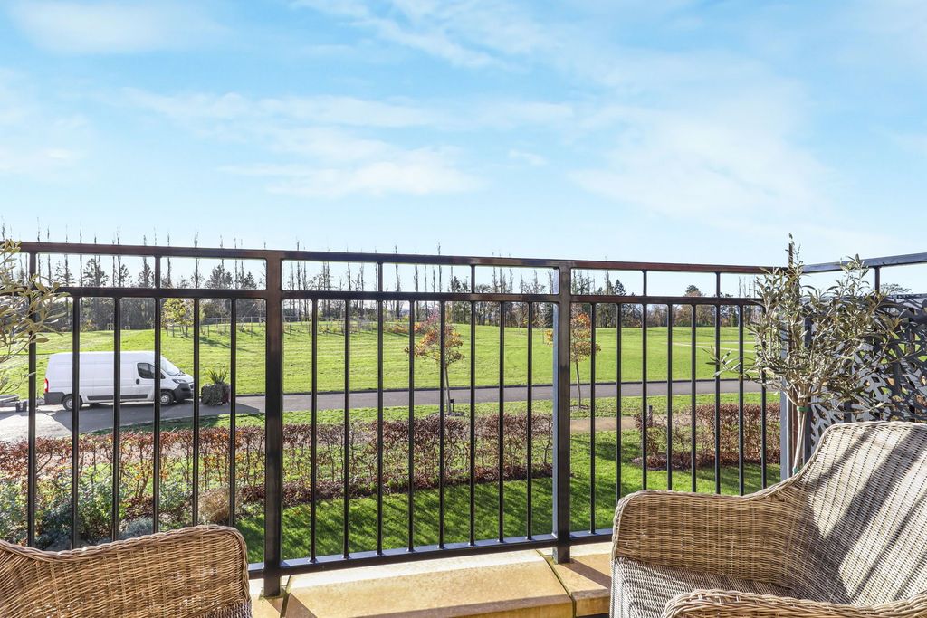 Additional image 11 of 2 bed flat for saleWoodland Drive, Great Alne Park, Great Alne B49