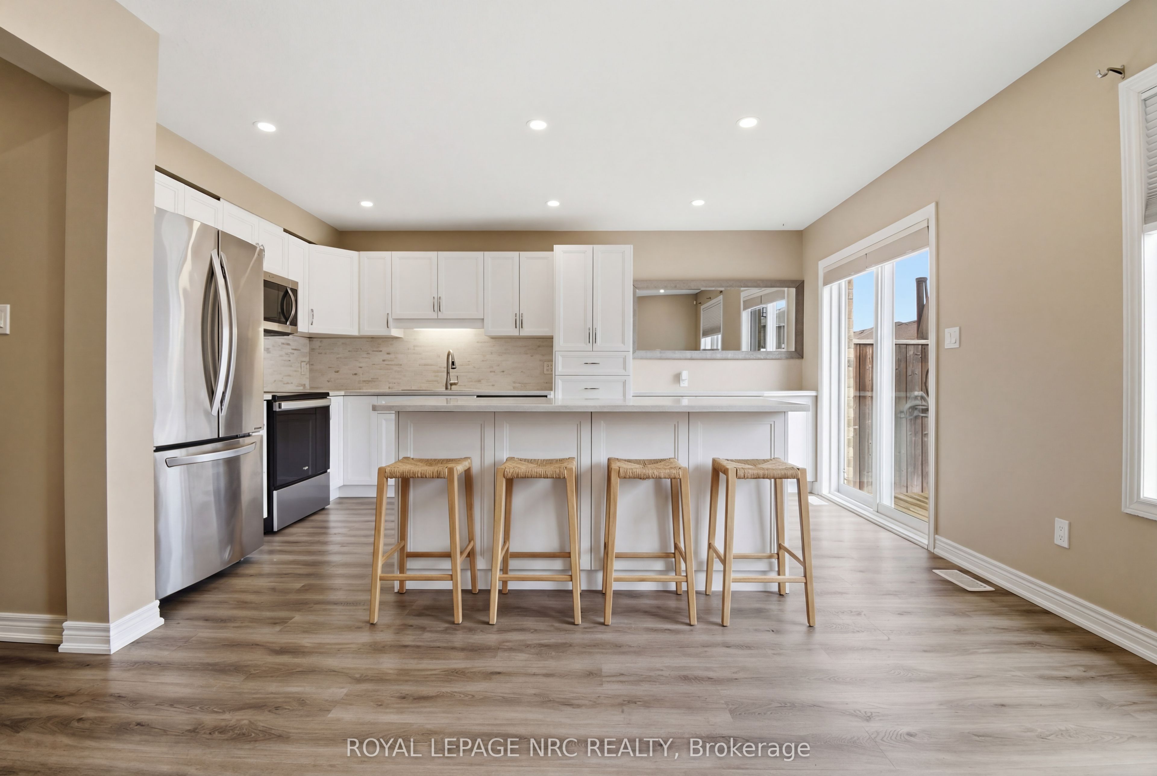Additional image 4 of 323 Silverwood Avenue, Welland, ON, L3C 0C5