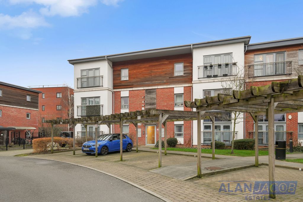 Additional image 13 of 2 bed flat for saleDerwent Court, Riverside Close, Romford RM1