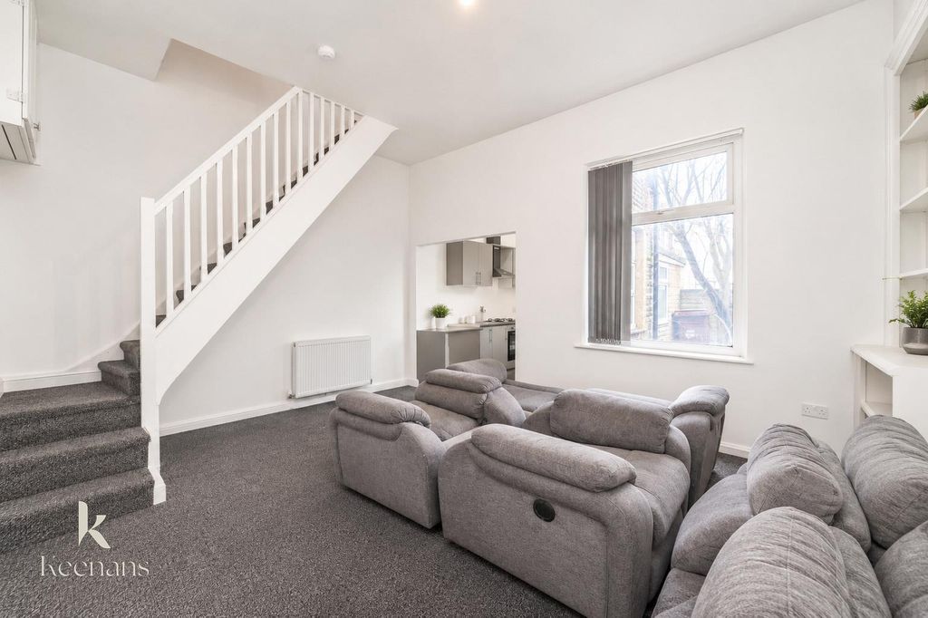 Additional image 2 of 2 bed flat for saleNew Market Street, Colne BB8