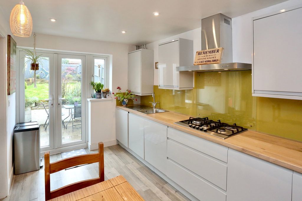 Additional image 10 of 3 bed detached house for sale15 Ostringen Close, Abergavenny, Monmouthshire NP7