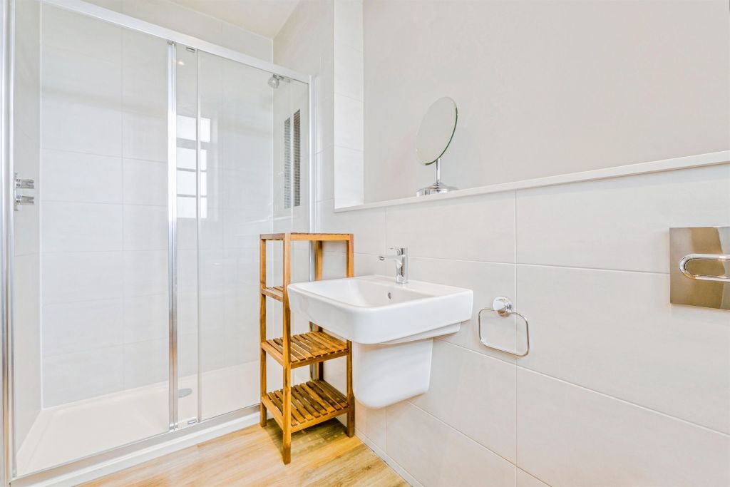 Additional image 14 of 1 bed flat for saleRomilly Crescent, Cardiff CF11