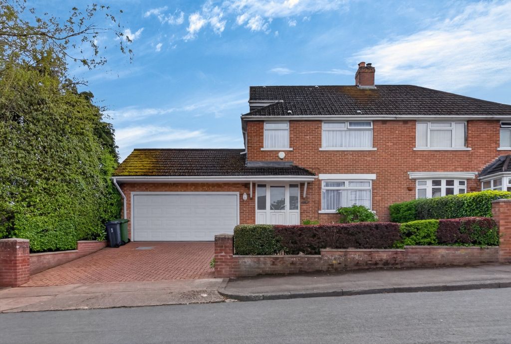 3 bed semi-detached house for saleElgar Crescent, Llanrumney, Cardiff, South Glamorgan CF3
