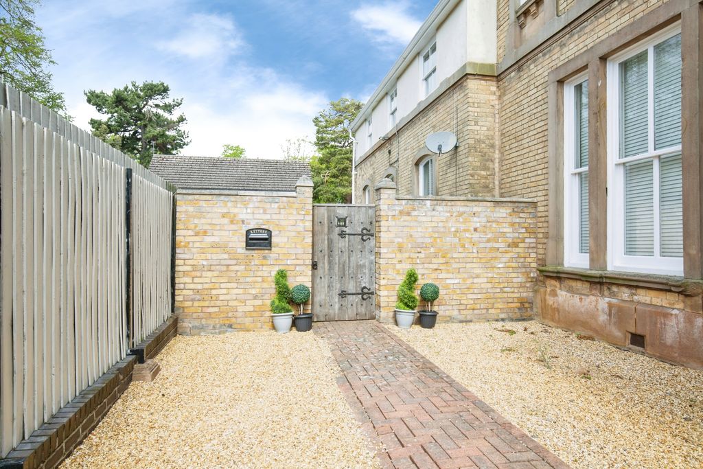Additional image 2 of 2 bed flat for saleOrchard House, Charlotte Way, Atherstone CV9