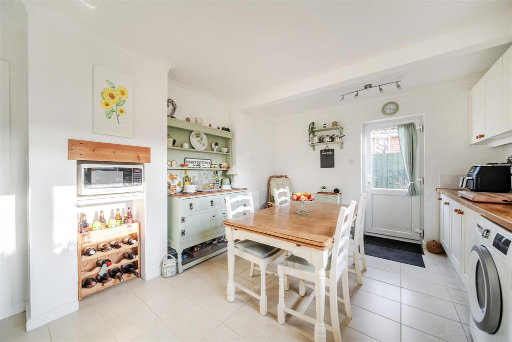 Additional image 6 of 4 bed detached bungalow for saleWhite Cliff Gardens, Blandford Forum DT11