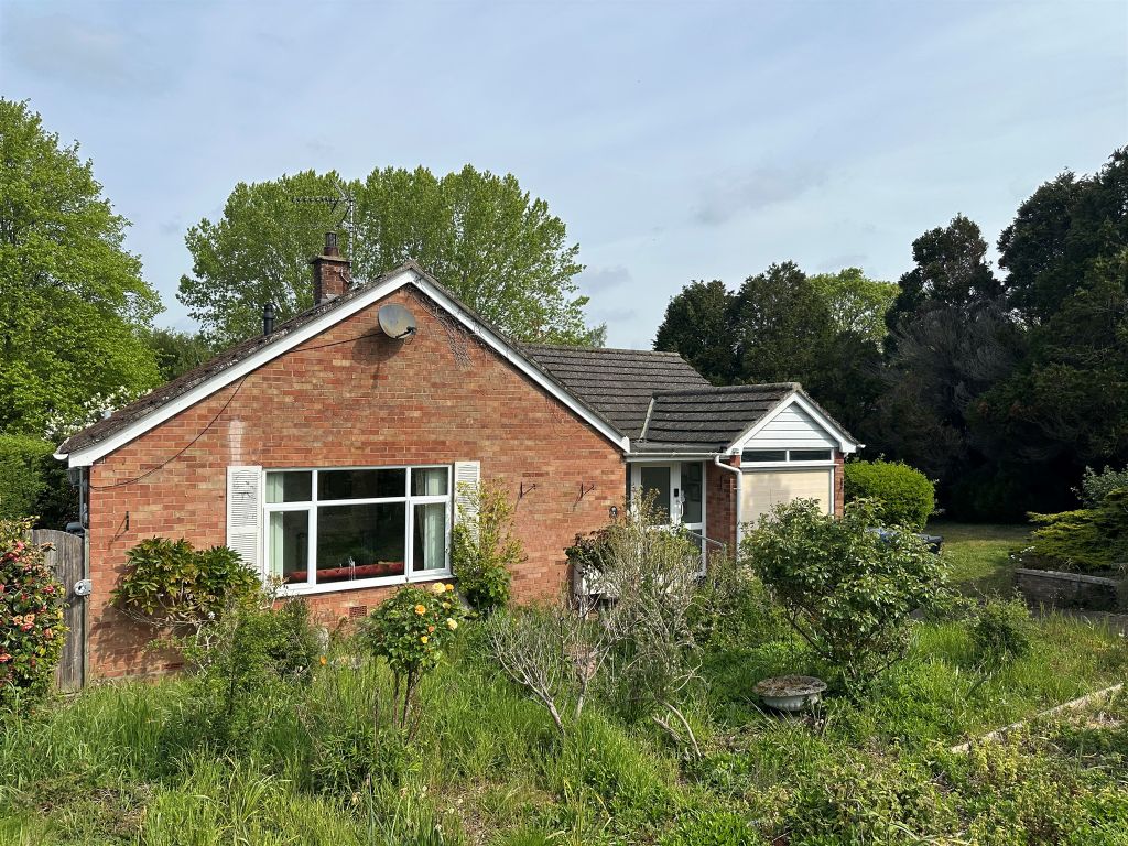 3 bed detached bungalow for saleFairfield Road, Bungay NR35