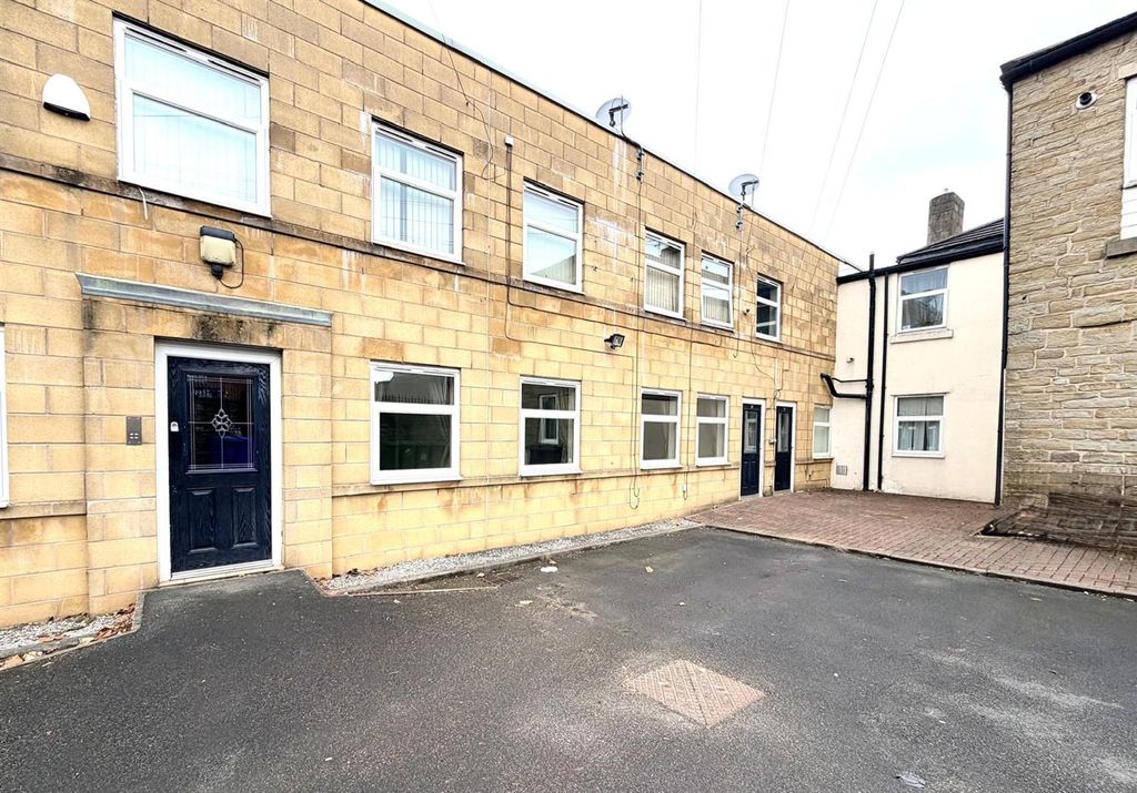 Additional image 2 of 2 bed flat for sale40 Henrietta Street, Ashton-Under-Lyne OL6