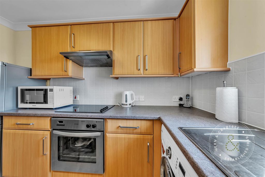 Additional image 6 of 1 bed flat for saleLatteys Close, Cardiff CF14