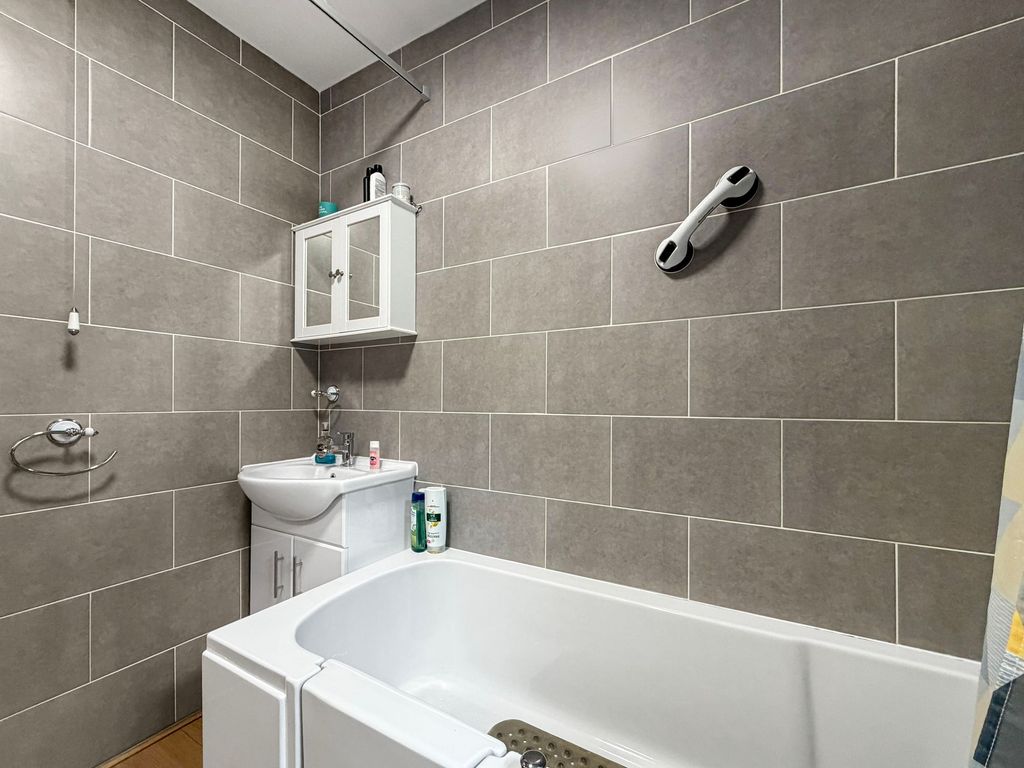 Additional image 20 of 3 bed semi-detached bungalow for saleTollgate Close, Caerphilly CF83