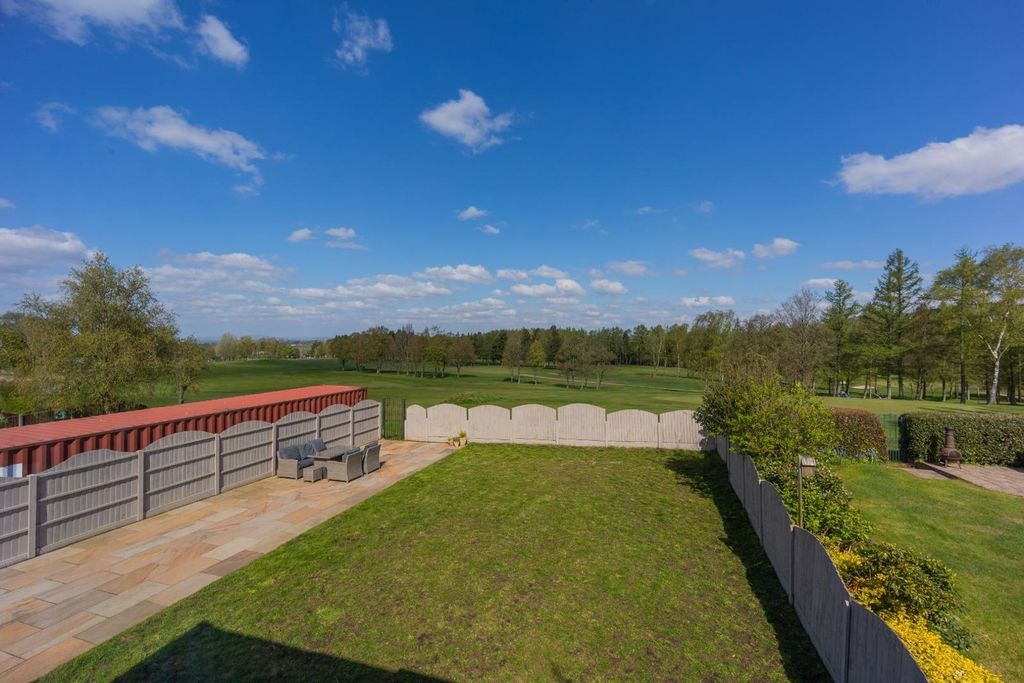 Additional image 7 of 4 bed semi-detached house for saleGorsey Lane, Ashton-Under-Lyne OL6