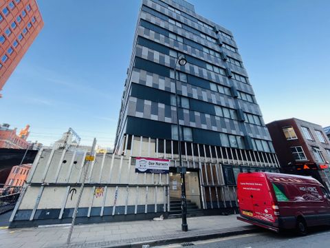 Bracken House, 44-58 Charles Street, Manchester M1, Studio to rent