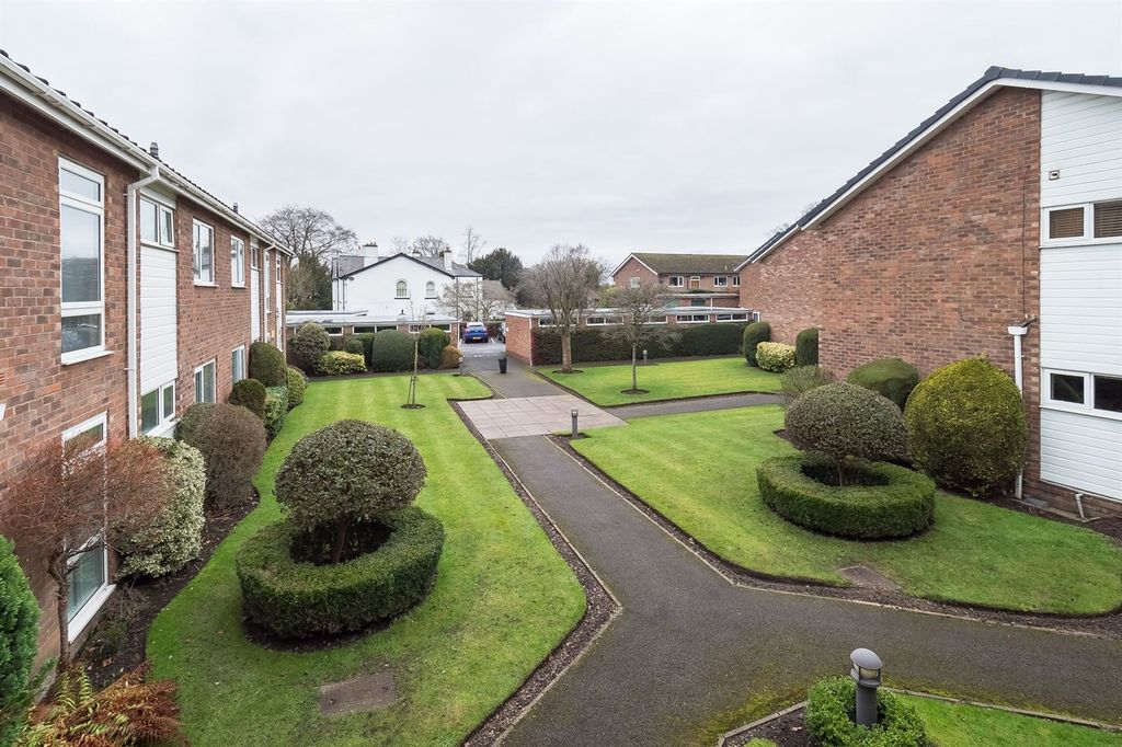 Additional image 2 of 2 bed flat for saleHurst Lea Court, Alderley Edge SK9
