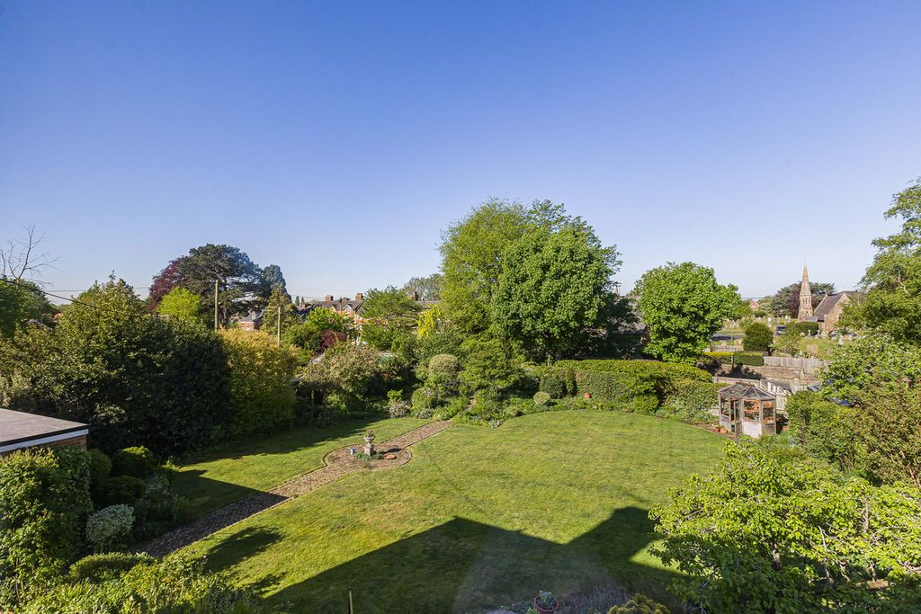 Additional image 40 of 6 bed detached house for salePark Crescent, Abingdon OX14