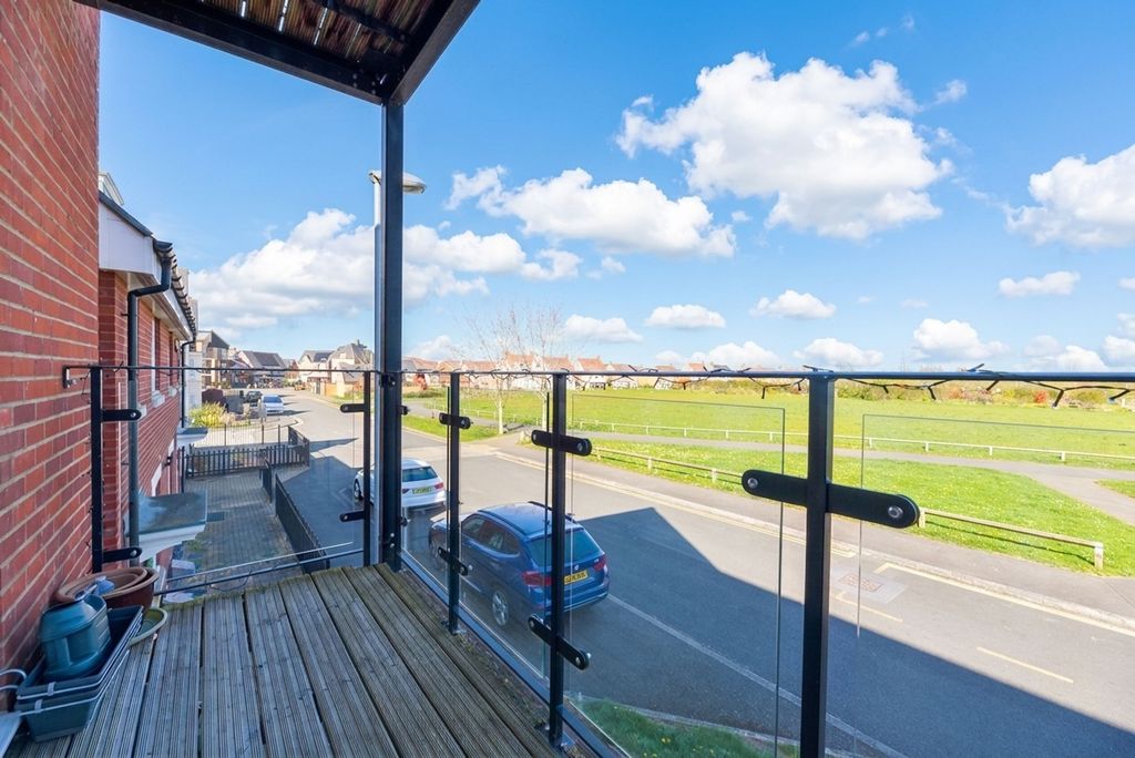 Additional image 2 of 2 bed flat for saleVenus Avenue, Biggleswade SG18