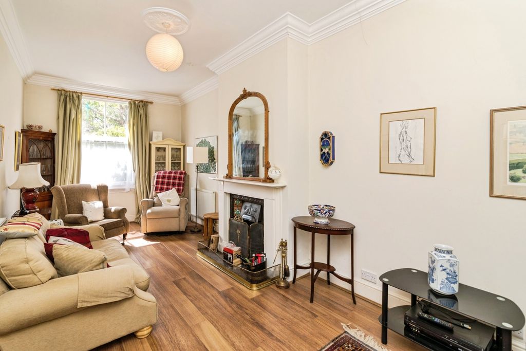Additional image 2 of 5 bed terraced house for saleStation Road, Beccles, Suffolk NR34