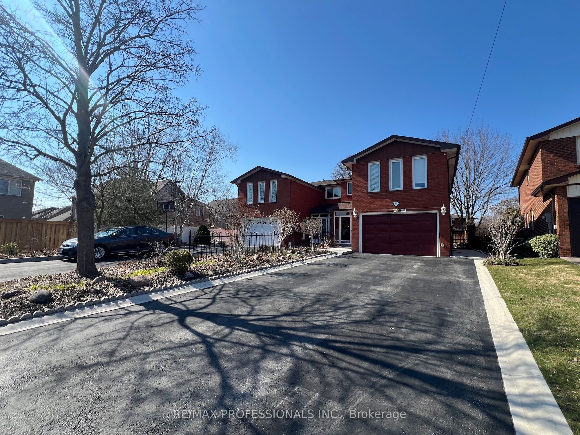 Basement-94 Bremen Lane, Mississauga, ON, L5M 2N5