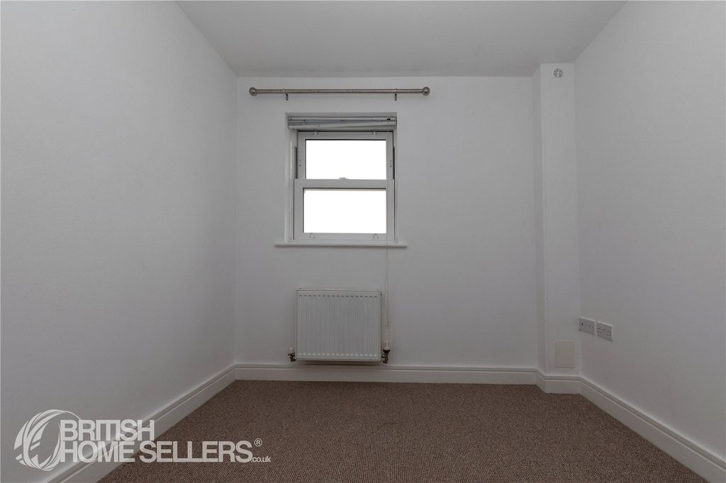 Additional image 6 of 2 bed flat for saleUnion Close, Bideford, Devon EX39