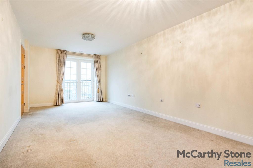 Additional image 4 of 2 bed flat for saleParkland Place, Shortmead Street, Biggleswade, Bedfordshire SG18