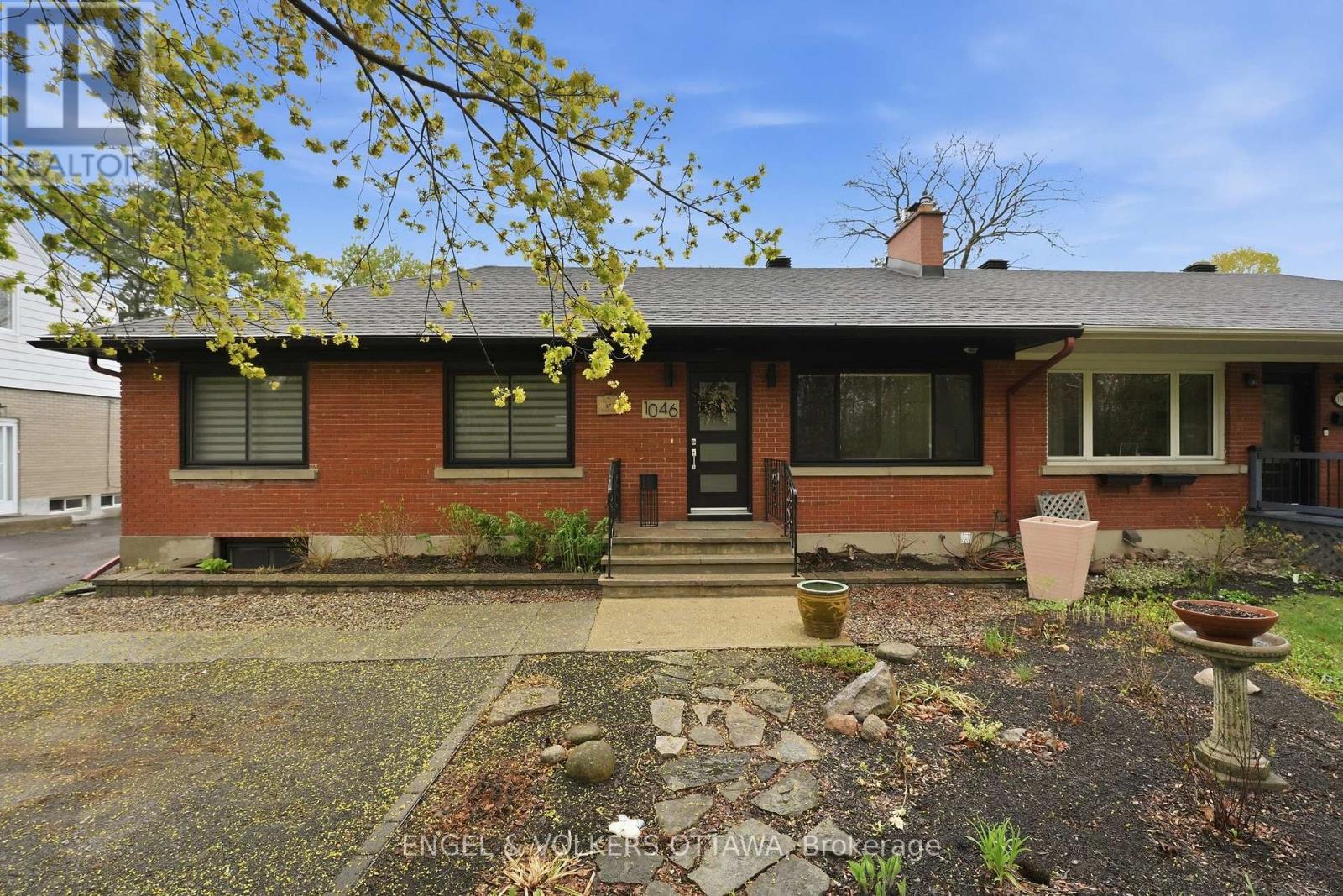 1046 FISHER AVENUE