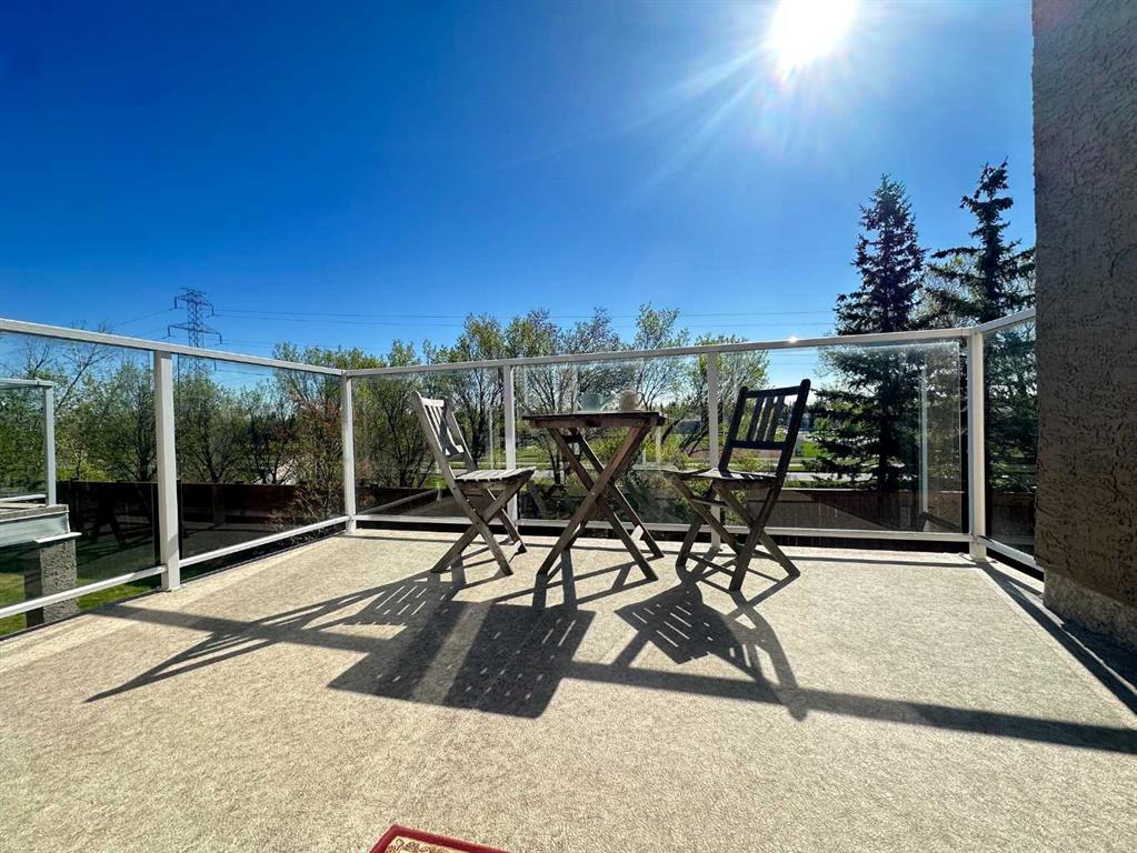Additional image 5 of 12 Signal Hill Lane SW, Calgary, AB, T3H3N8