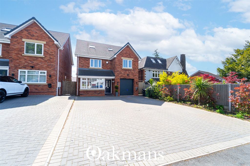 5 bed detached house for saleCastle Road West, Oldbury, West Midlands B68