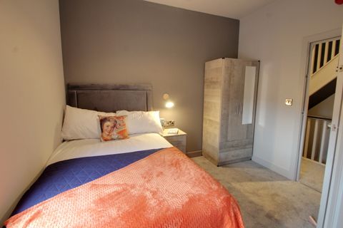 Bramley Road, Leicester LE3, Room to rent