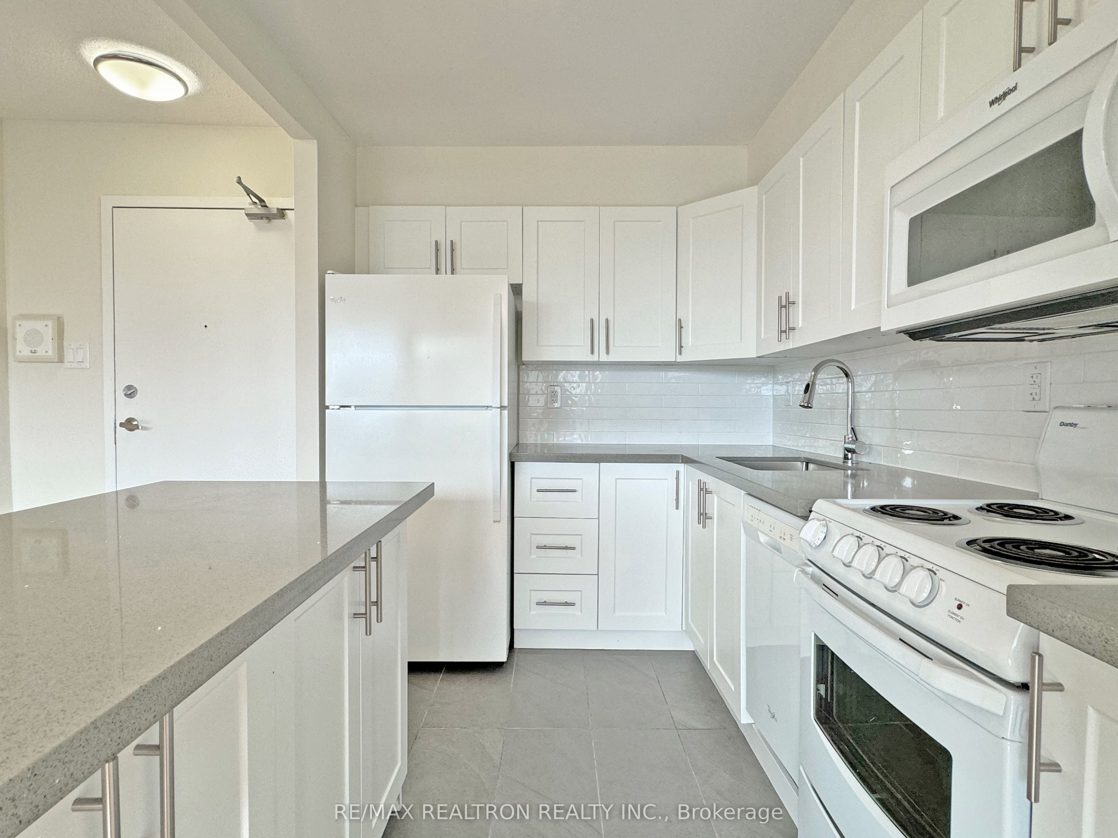 Additional image 4 of 2010-666 Spadina Avenue, Toronto, ON, M5S 2H8