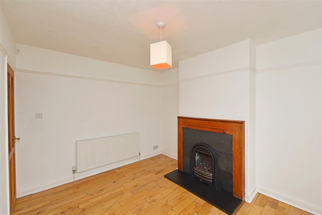 Additional image 9 of 3 bed semi-detached house for saleLynwood Crescent, Leeds LS12