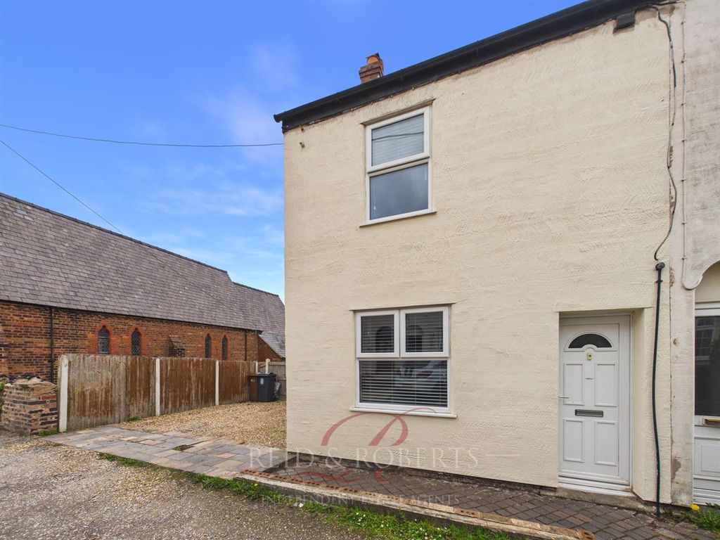 2 bed semi-detached house for saleLambs Lane, Buckley CH7