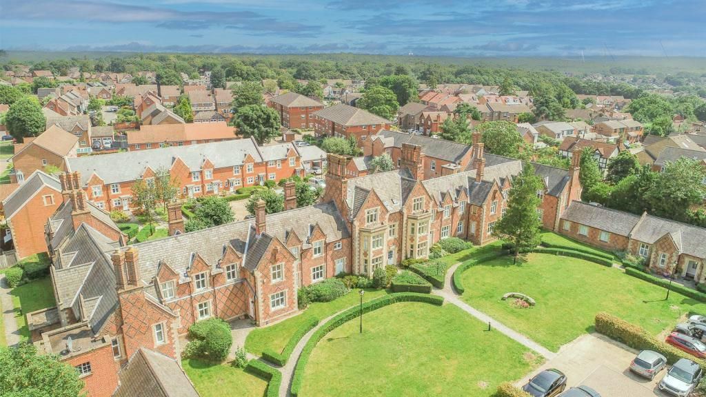 Additional image 19 of 2 bed flat for saleGrey Lady Place, Billericay CM11