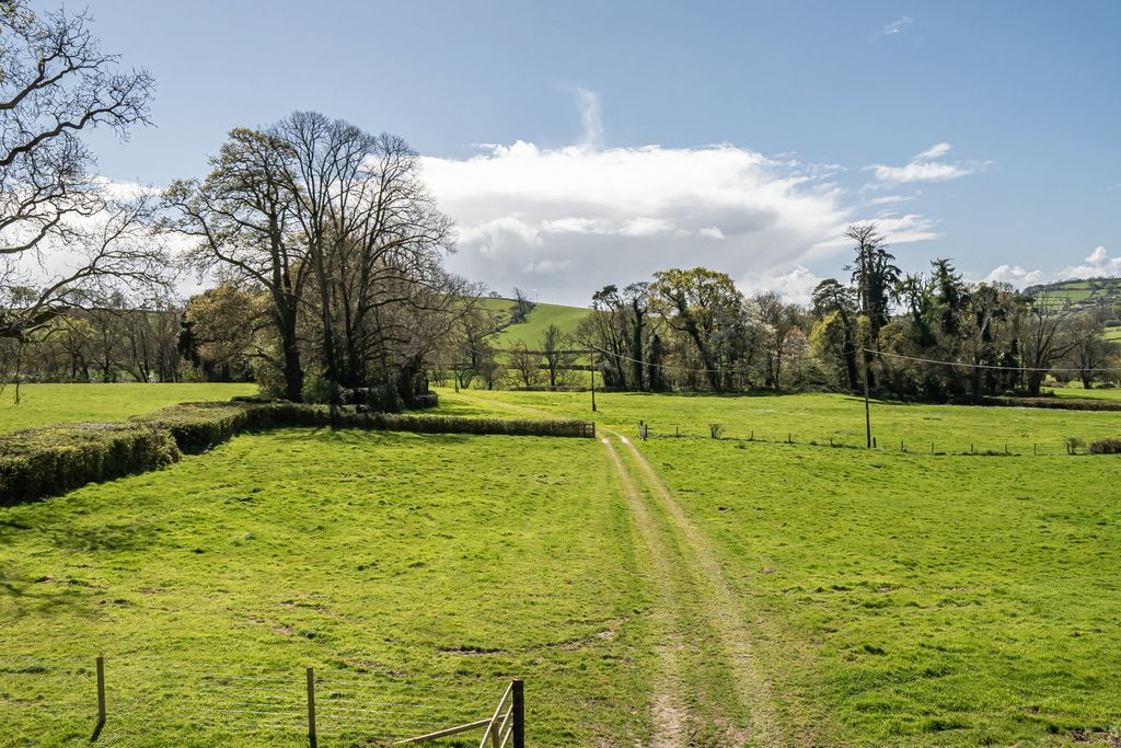 Land for saleWootton Fitzpaine, Bridport, Dorset DT6