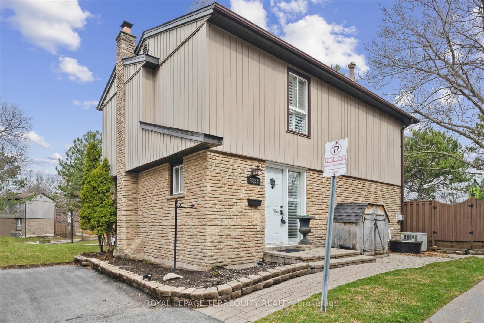 1825 Hyde Mill Crescent, Mississauga, ON, L5N 0A7