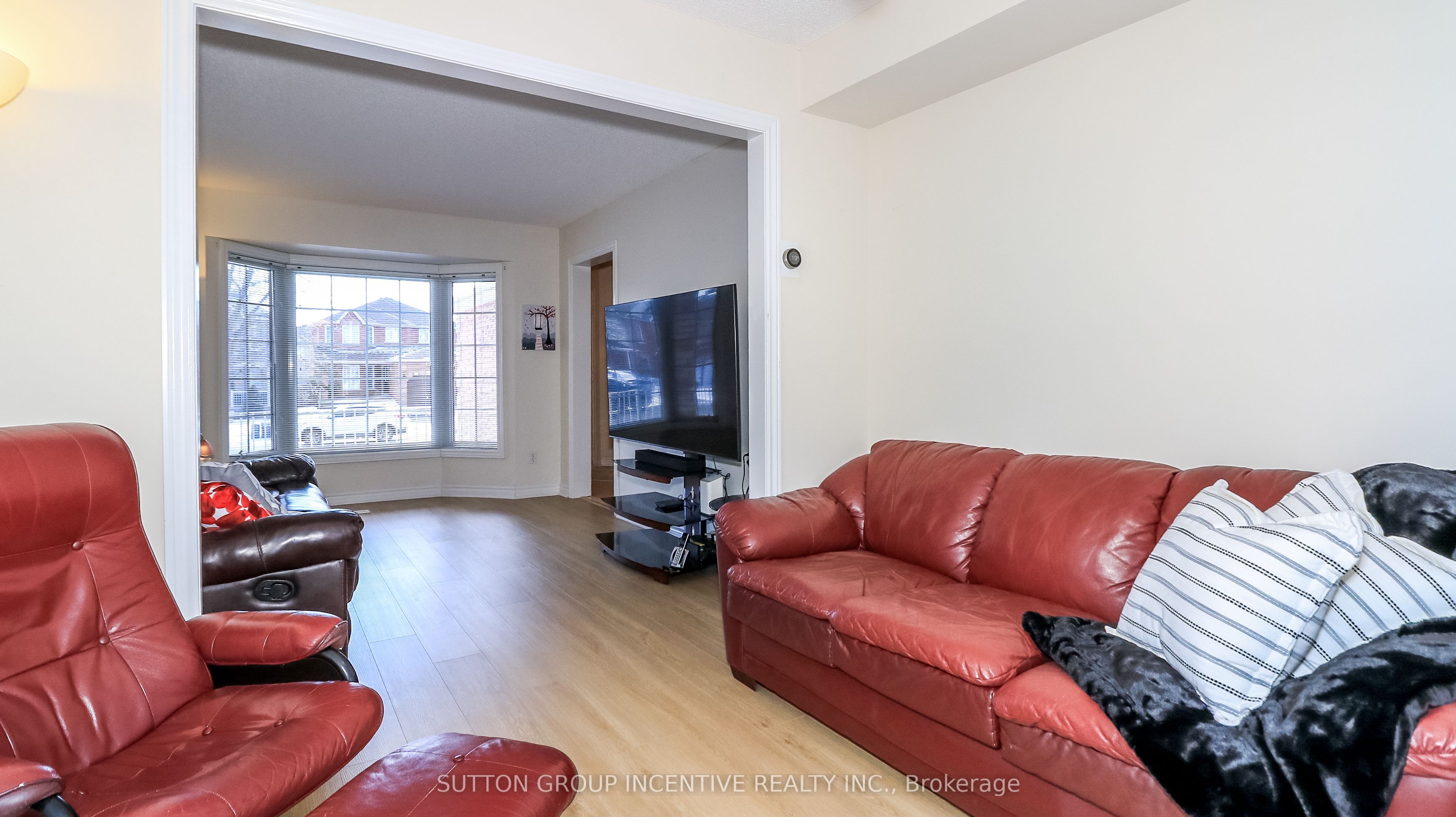 Additional image 4 of 62 Birchwood Drive, Barrie, ON, L4M 6X8