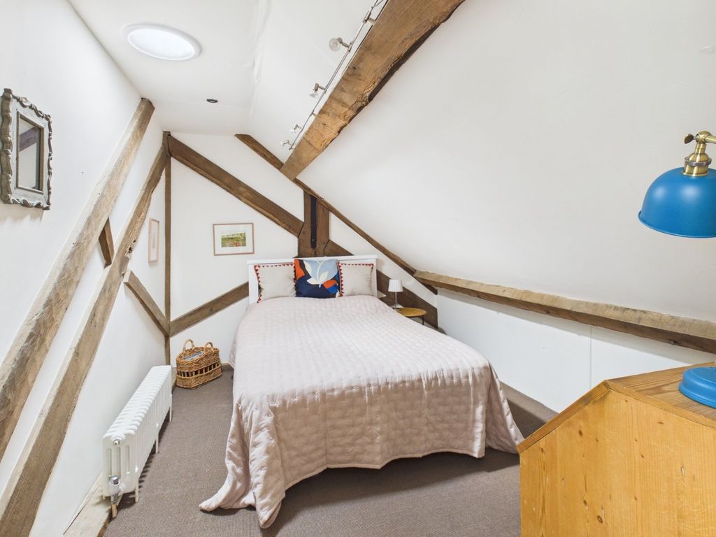 Additional image 17 of 3 bed flat for saleMissenden Road, Amersham, Buckinghamshire HP7