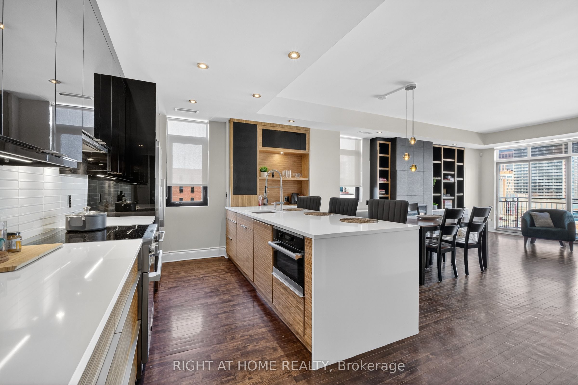 Additional image 5 of 901-374 Cooper Street, Ottawa, ON, K2P 2P4