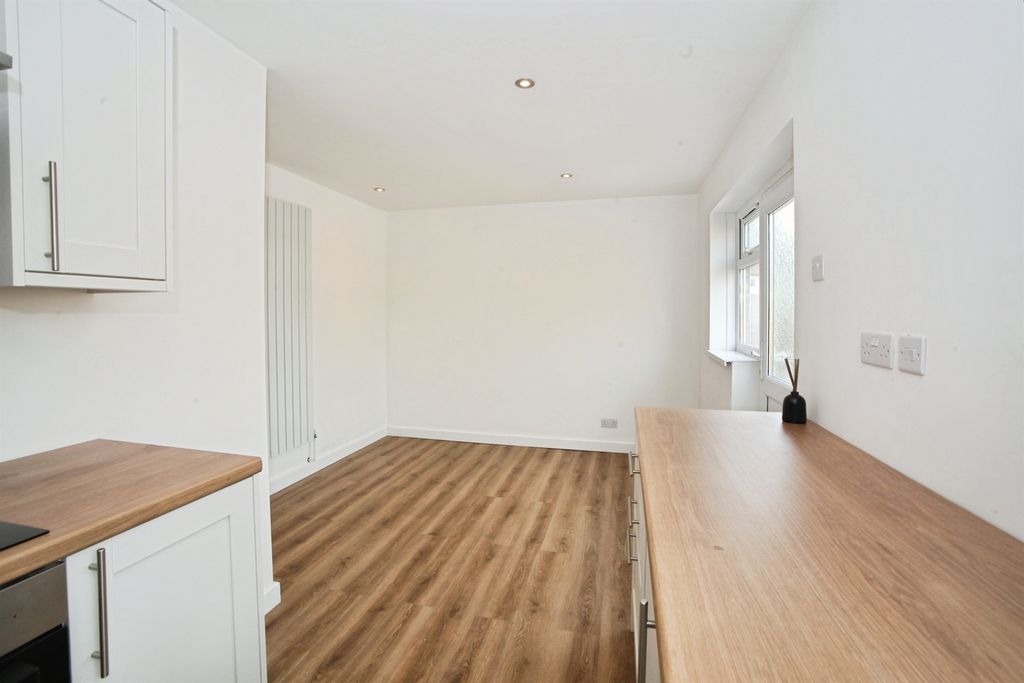 Additional image 5 of 3 bed semi-detached house for saleYr Hendre, Nantgarw, Cardiff CF15