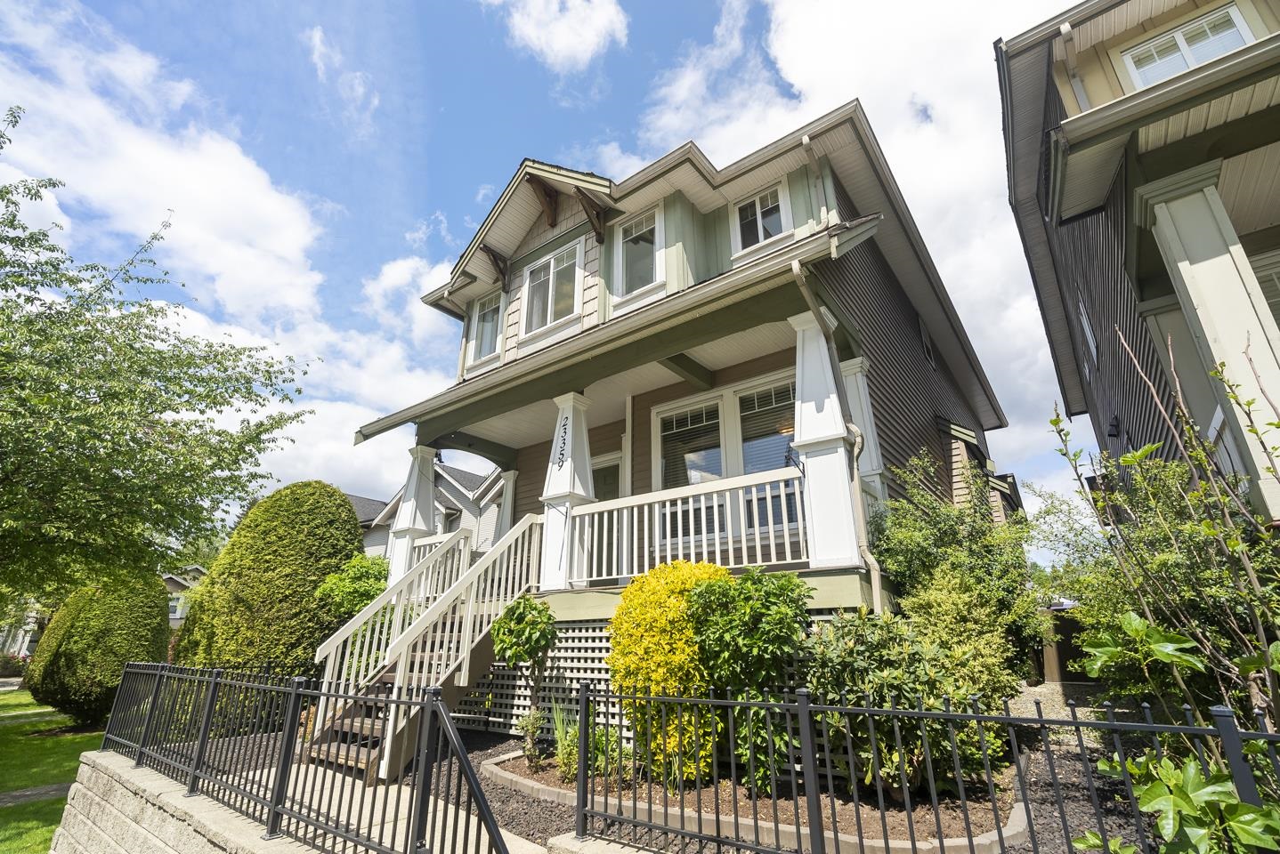 Additional image 3 of 23359 Kanaka Way, Maple Ridge, BC, V2W 0B7