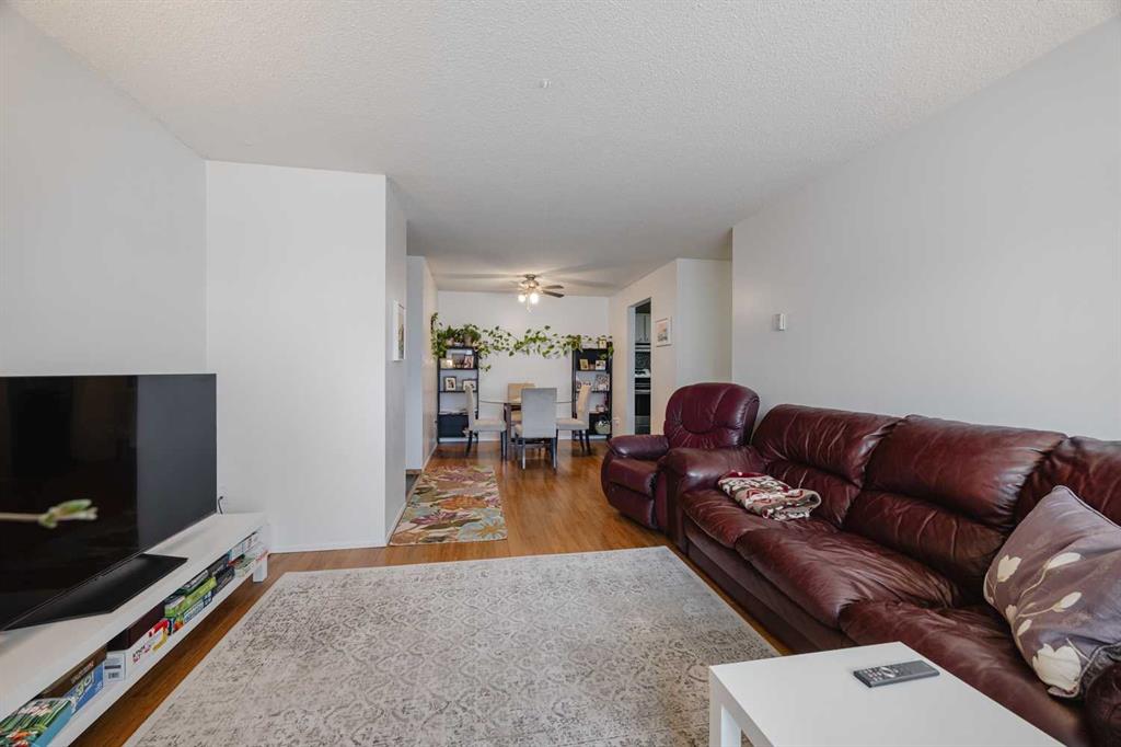 Additional image 3 of 9208-315 Southampton Drive SW, Calgary, AB, T2W 2T6