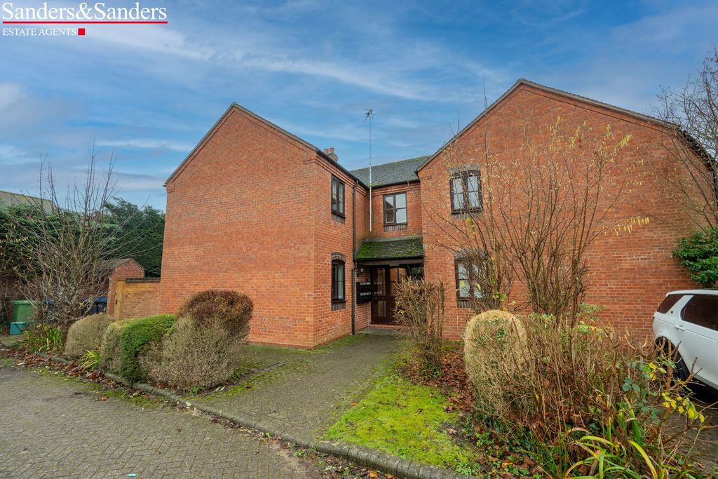 Additional image 2 of 2 bed flat for saleBryan Mews, Bidford-On-Avon, Alcester B50
