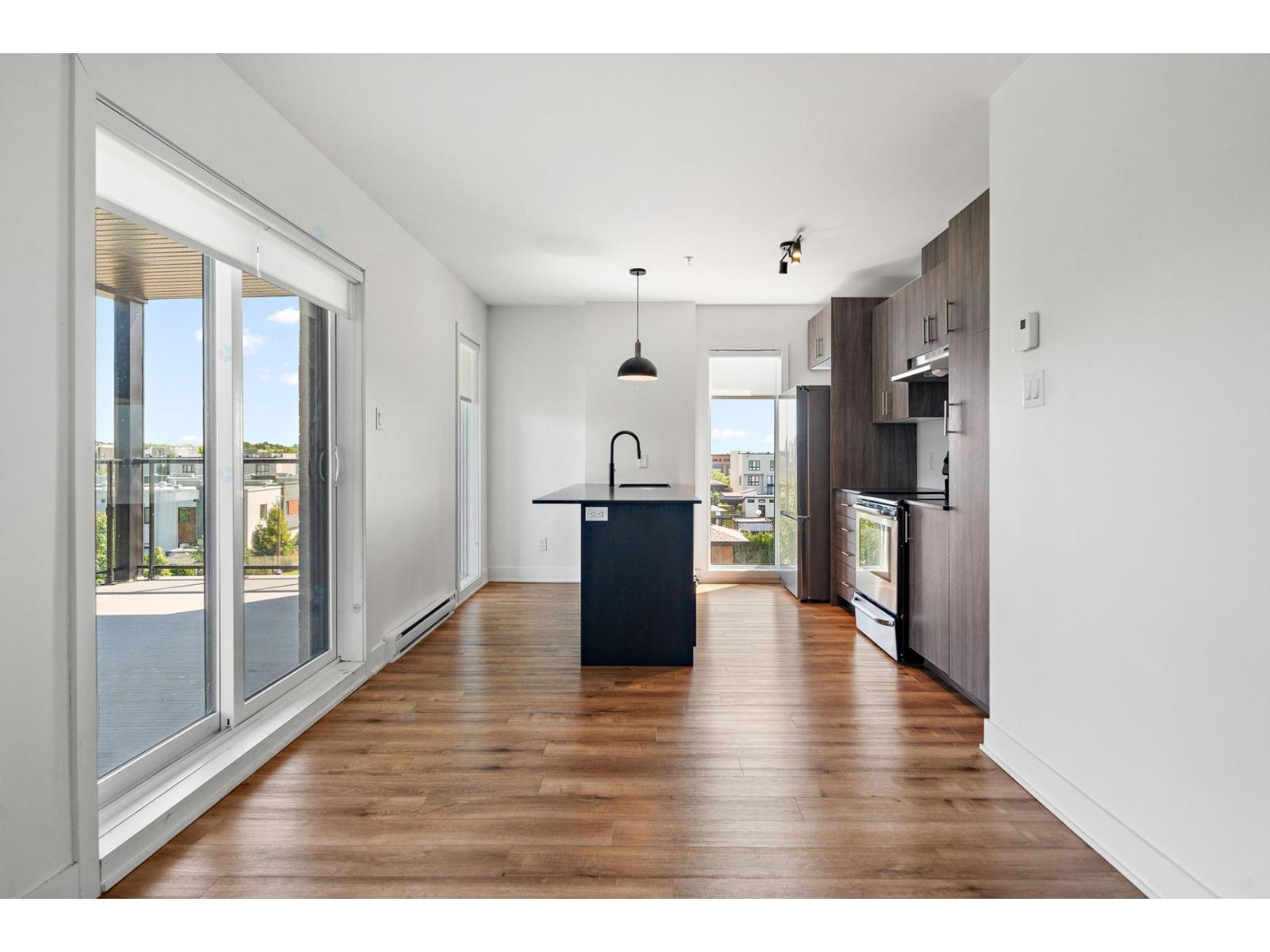 645 Rue René-Lecavalier