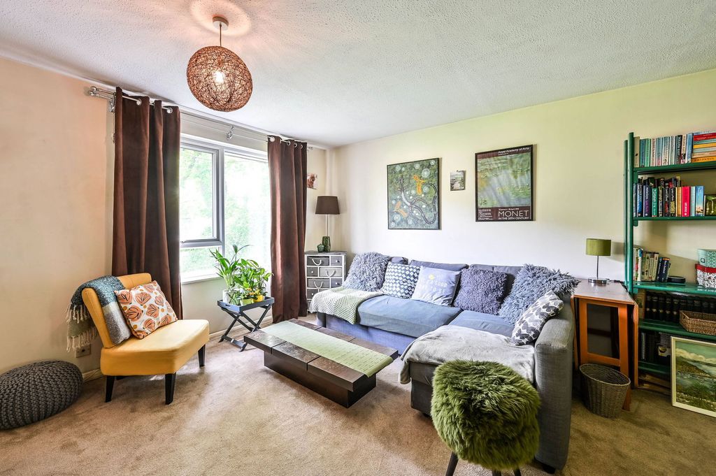 Additional image 4 of 1 bed flat for saleWansford Green, Woking GU21