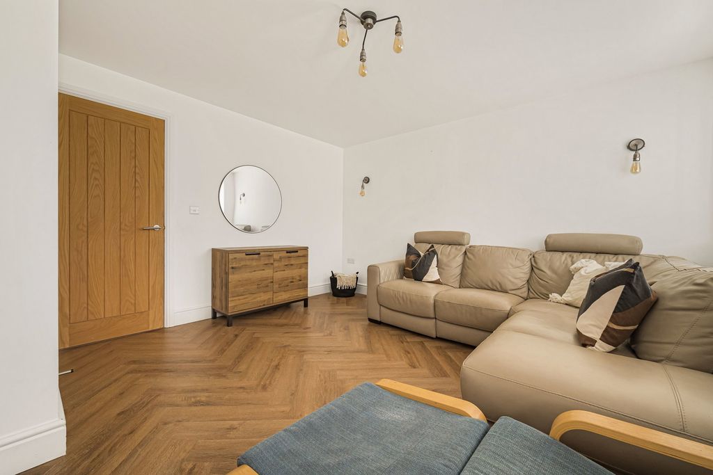 Additional image 8 of 3 bed detached house for saleCaerphilly Road, Senghenydd, Caerphilly CF83